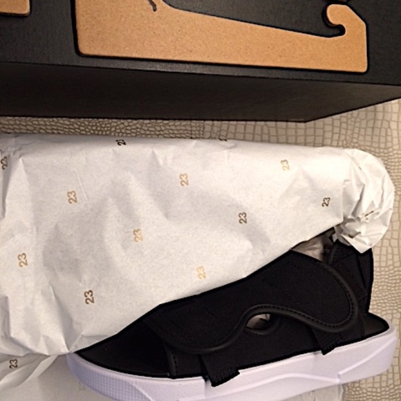 Brand New Rare Jordans LS Slide Winter Black w Jordan Patch Logo Size 9 US DO637 - Picture 4 of 10